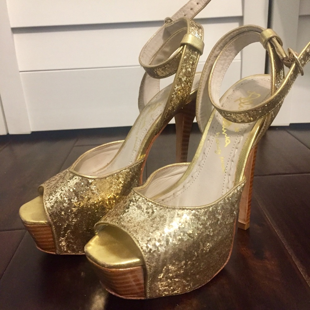 Alice and Olivia Gold Heels